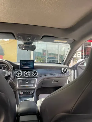 Mercedes-Benz CLA-Class CLA 250 4MATIC Sedan 2017 White