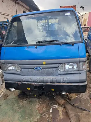 Ford/Mazda Petrol Truck 2004 Blue
