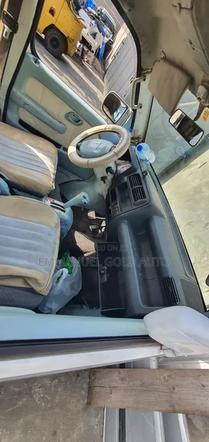 Suzuki APV Minibus 2008 White