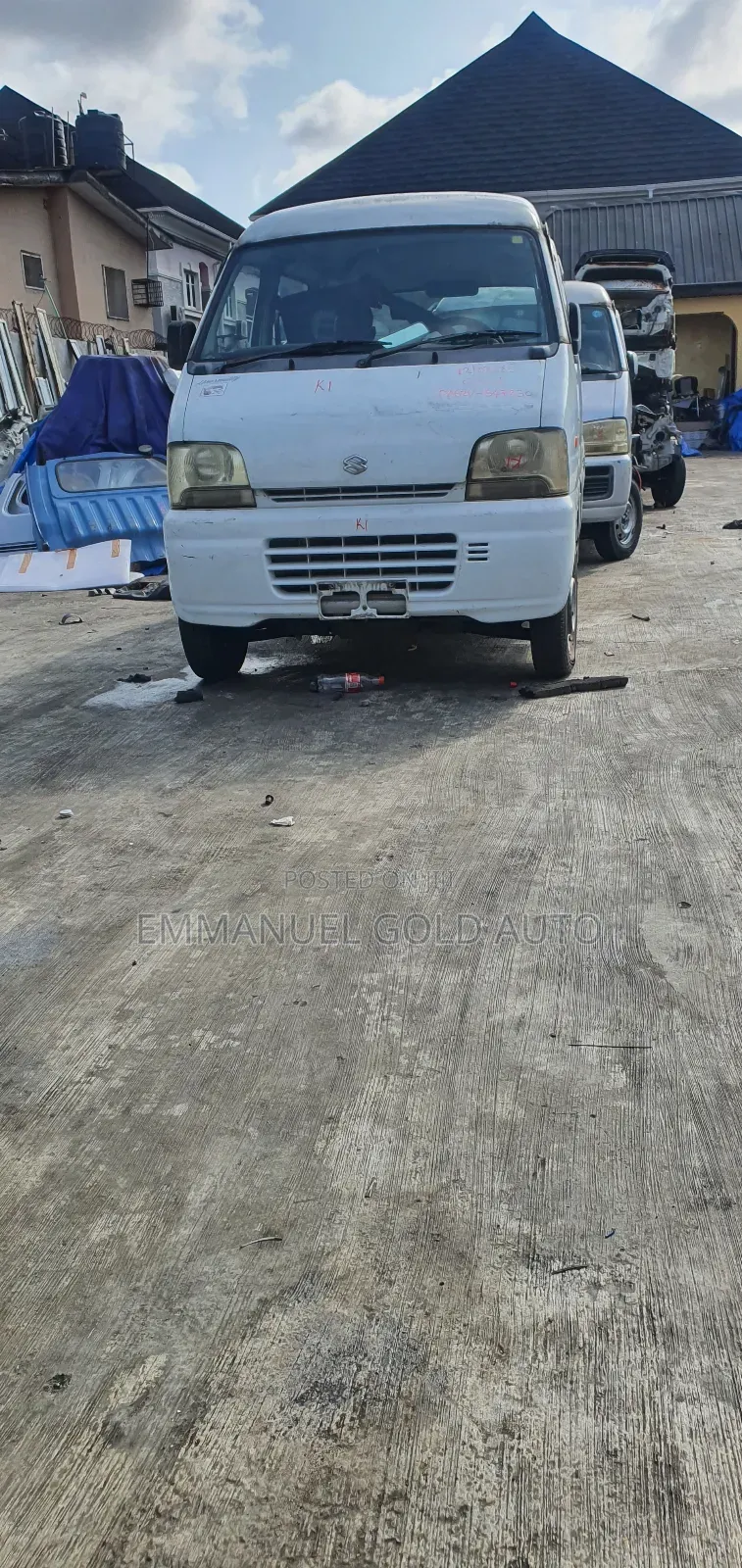 Suzuki APV Minibus 2010 White