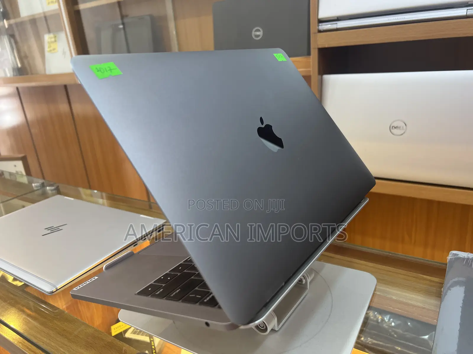 Laptop Apple MacBook Pro 2017 8GB Intel Core I5 SSD 256GB