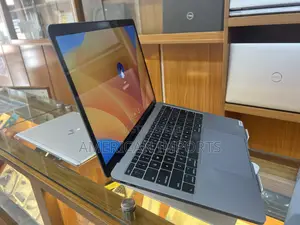 Laptop Apple MacBook Pro 2017 8GB Intel Core I5 SSD 256GB
