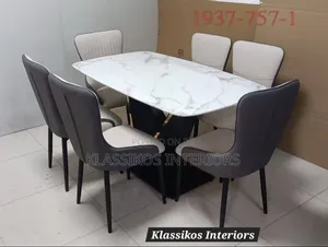 Highly Recommend Luxurious Dinning Set