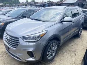 Hyundai Santa Fe 2016 Gray