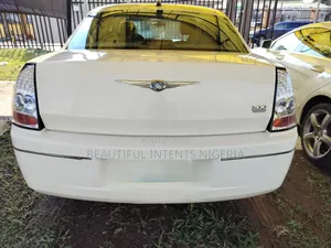 Chrysler 300 300C AWD 2005 White