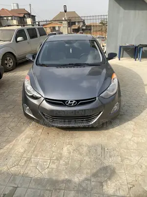 Hyundai Elantra Limited 4dr Sedan (1.8L 4cyl 6A) 2014 Gray
