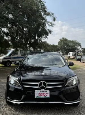 Mercedes-Benz C300 2016 Black