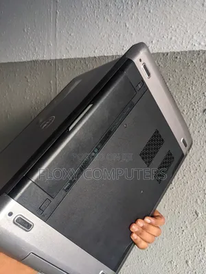 Laptop Dell Vostro 3560 8GB Intel Core i5 HDD 500GB