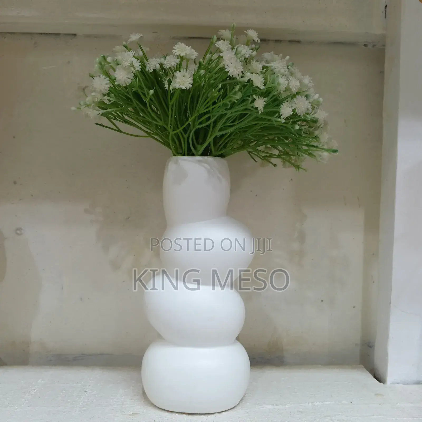Plastic Table Flower Vase