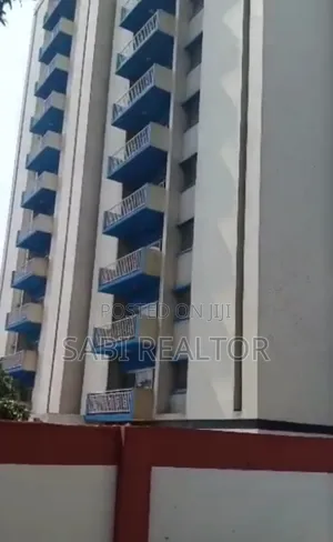 Furnished 2bdrm Block of Flats in Eric Moore, Surulere for sale