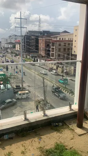 Commercial Penthouse With Lift Access for Rent in Lekki Phase 1