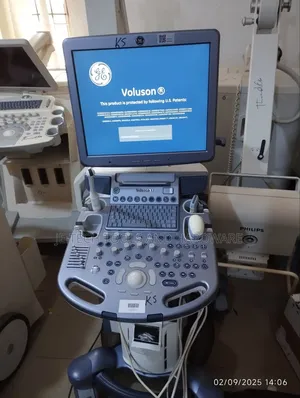 Ge Voluson S8 Ultrasound Machine (3d/4d)