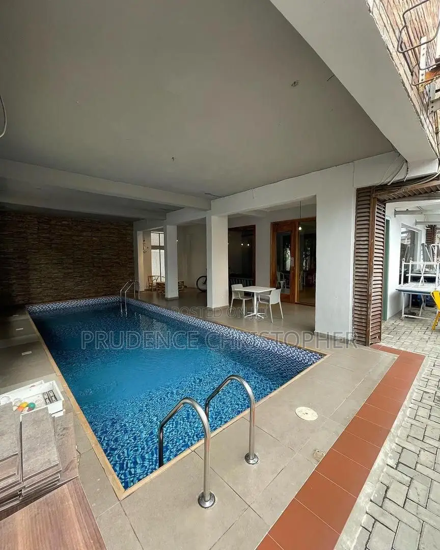 Beyoncé: Beautiful 1 Bedroom With Swimming Pool in Lekki Phase 1 ...