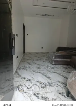 3bdrm Block of Flats in Shonibare Estate for rent