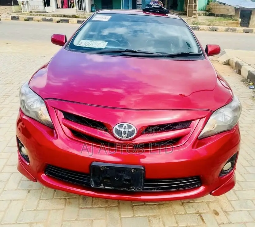 Toyota Corolla 2012 Red