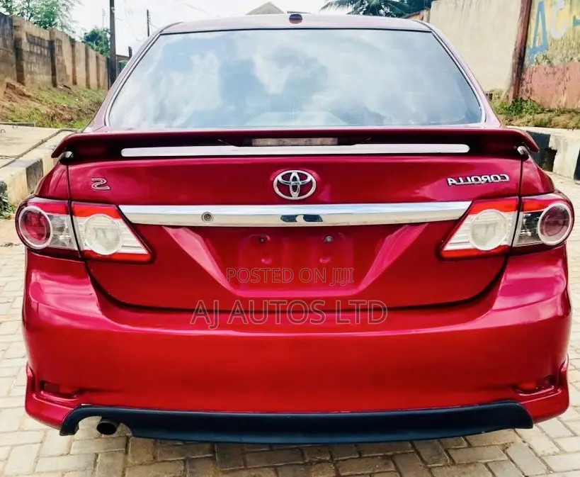 Toyota Corolla 2012 Red