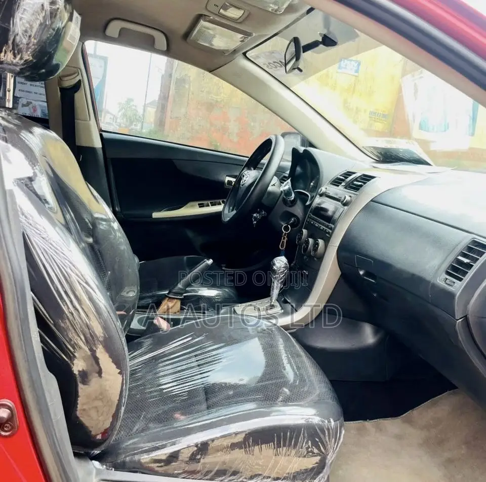 Toyota Corolla 2012 Red