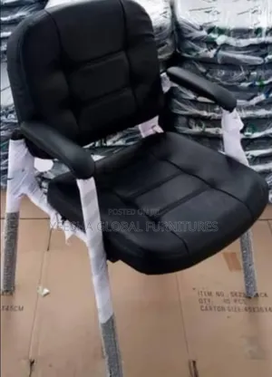 Four Leg Leather Visitors Chair
