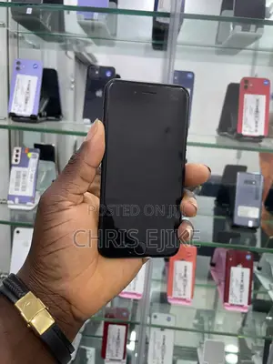 Apple iPhone 7 32 GB