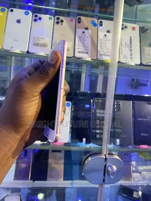 Apple iPhone 6s 64 GB Gold