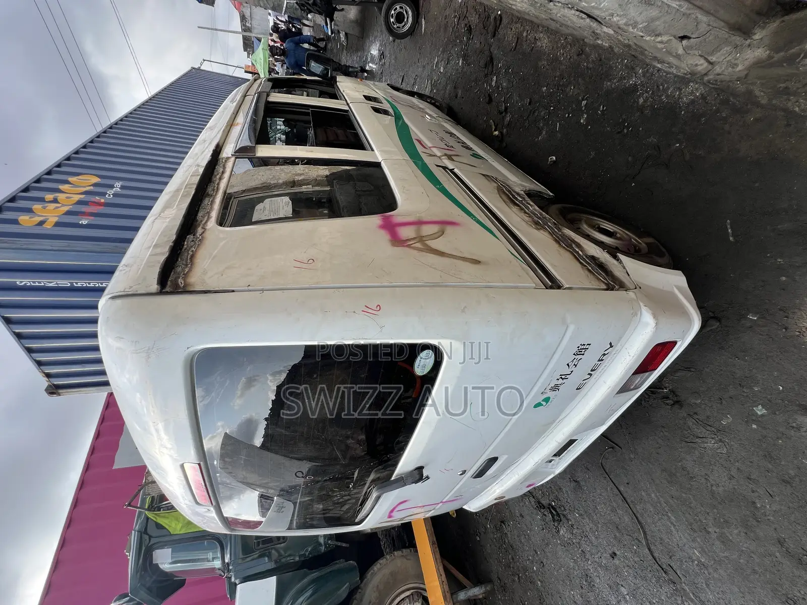 Suzuki Every 2010 White