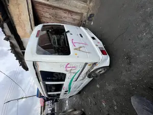 Suzuki Every 2010 White
