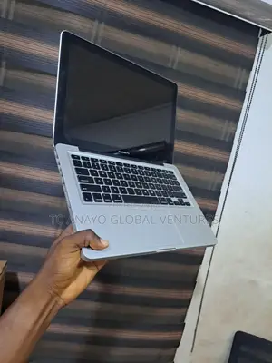 Laptop Apple MacBook Pro 2011 8GB Intel Core i5 HDD 500GB