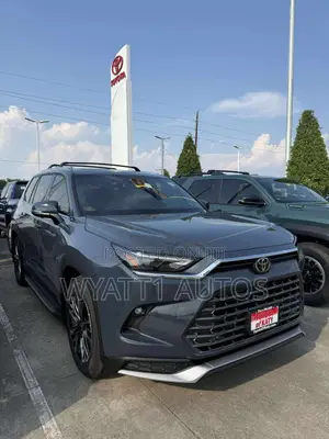New Toyota Grand Highlander Hybrid 2025