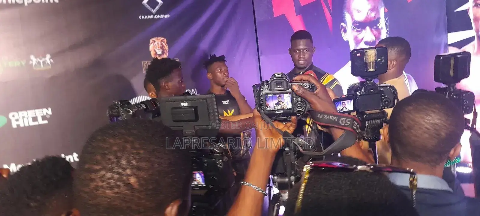 Tv Newspapers Event Coverage