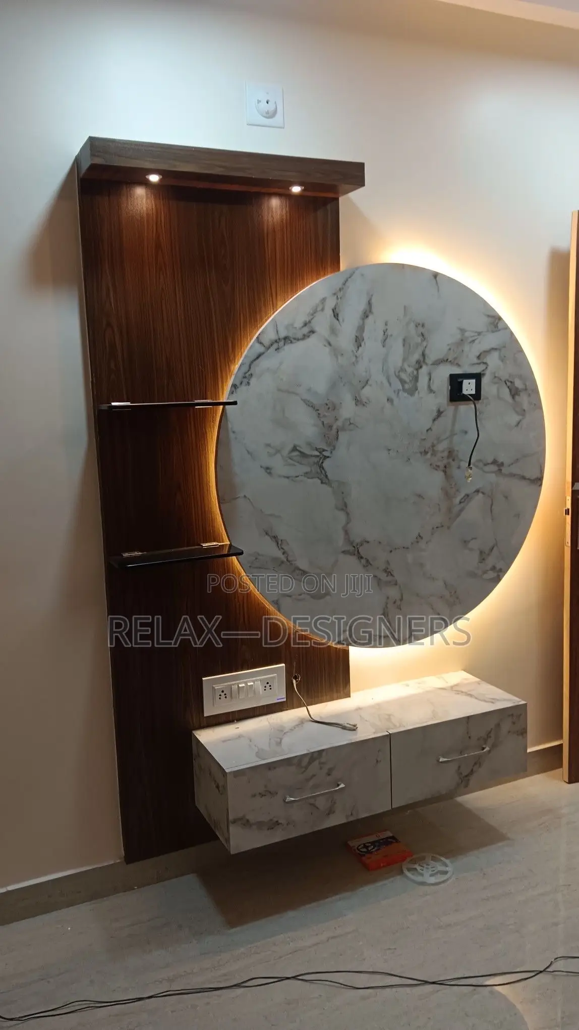 Round Mirror  Console Light