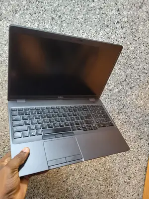 Laptop Dell Precision 15 3541 16GB Intel Core I7 SSD 512GB