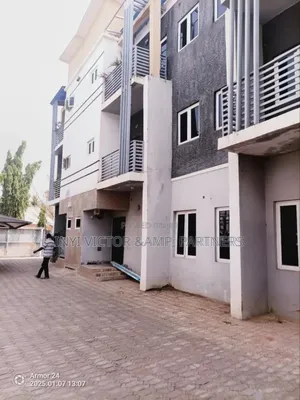4bdrm Townhouse / Terrace in Terraces, Wuye for rent