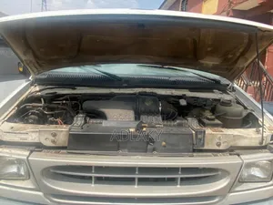 Ford F-150 Regular Cab 2006 White