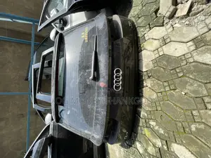 Back Boot Audi Q7 2018