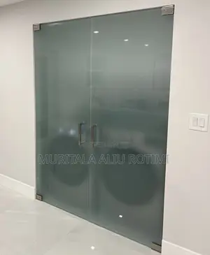 Frameless Glass Cubicle