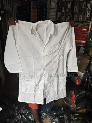 Durable White Lab 🥼 Coat