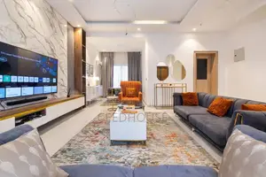 Luxurious 4 Bedroom Duplex With Swimming Pool