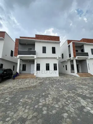 4bdrm Duplex in Guzape District for sale