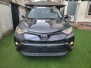 Toyota RAV4 LE AWD (2.5L 4cyl 6A) 2016 Gray