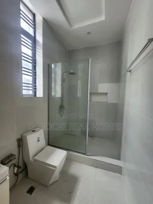 4bdrm Duplex in Chevron, Lekki for rent