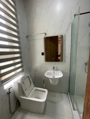 4bdrm Duplex in Ologolo Estate, Lekki for rent