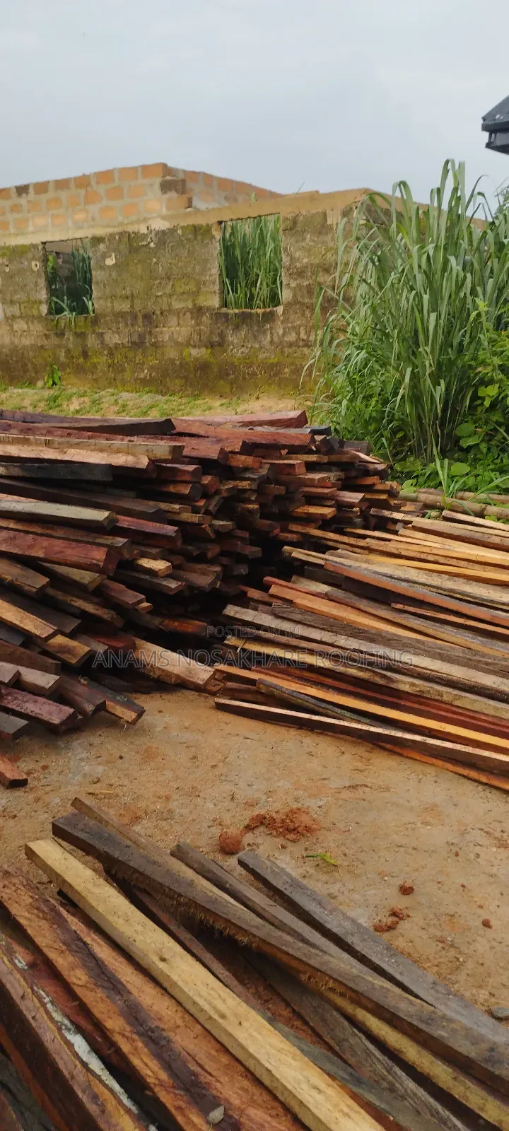 House Roofing Woods