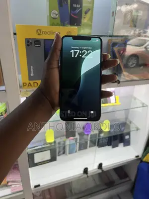 Apple iPhone XS Max 64 GB Gold