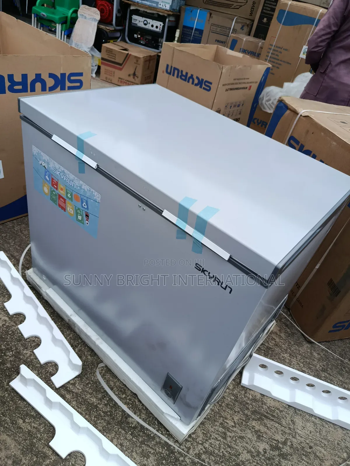 Skyrun Deep Freezer 260l