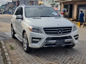 Mercedes-Benz M Class ML400 4MATIC 4dr SUV AWD (3.0L 6cyl Turbo 7A)