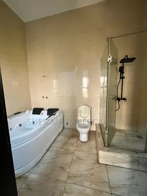 5bdrm Duplex in Chevron, Lekki Phase 2 for rent
