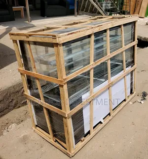 Quality 4ft and 5ft Cake Display Chiller Is Available