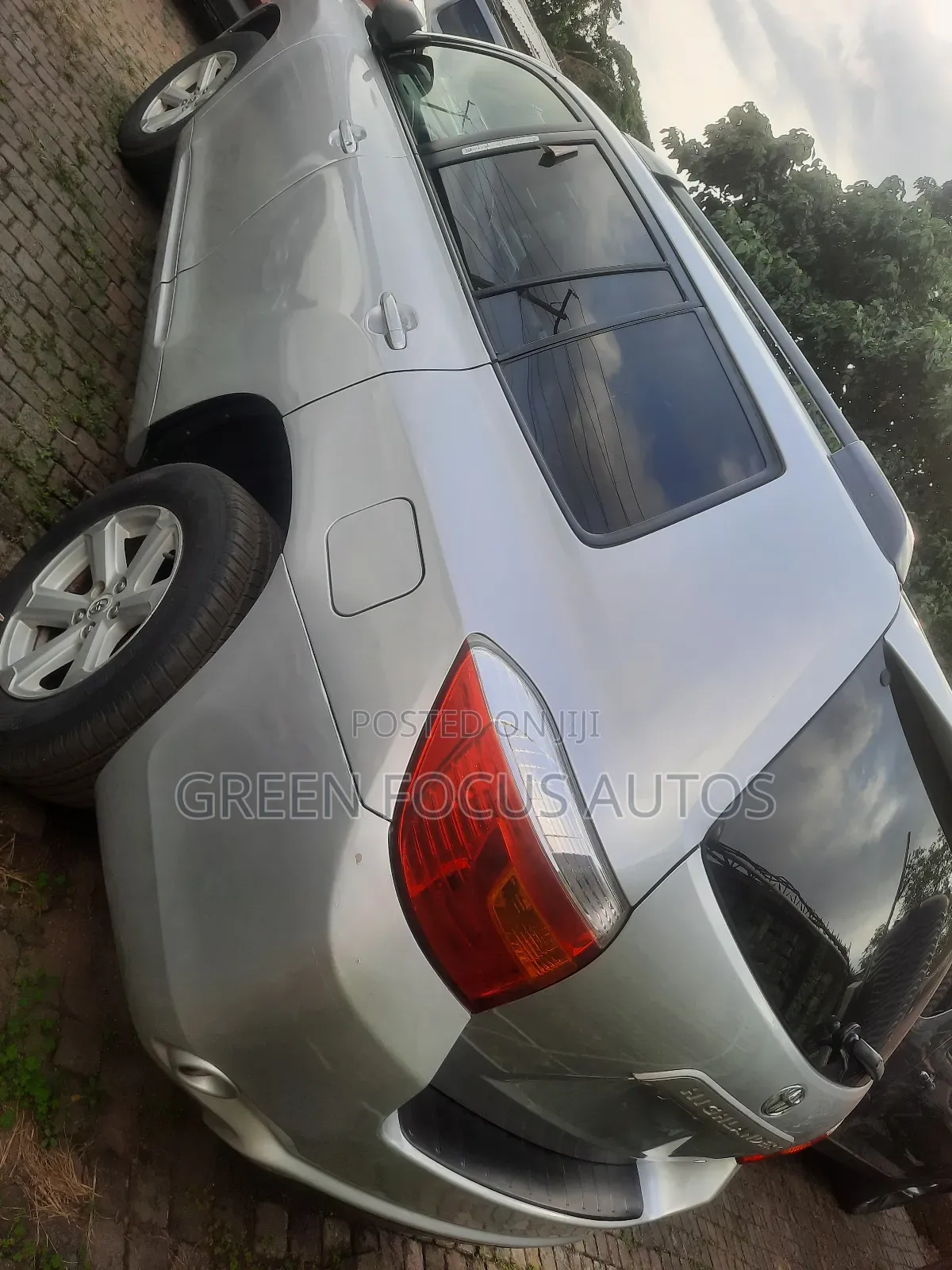 Toyota Highlander SE 2010 Silver