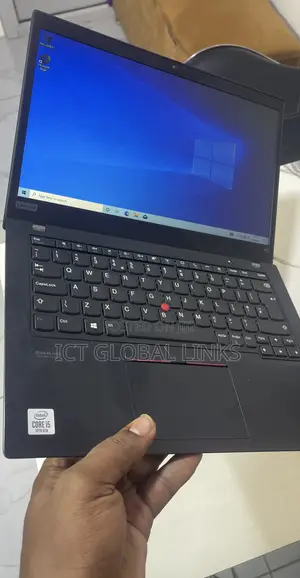 Laptop Lenovo ThinkPad X13 Gen 2 8GB Intel Core I5 SSD 256GB