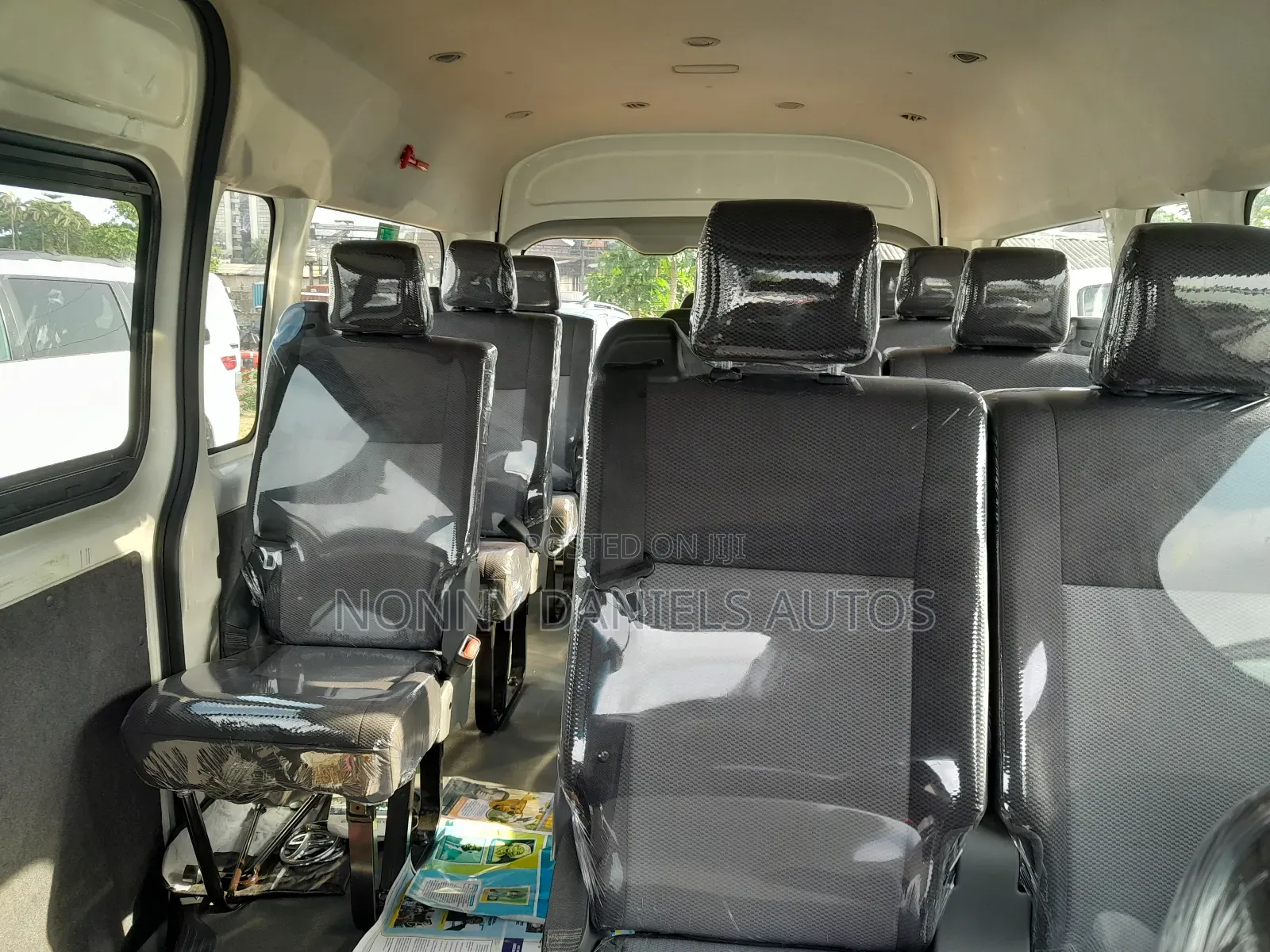 Toyota Grand HiAce 2020 White